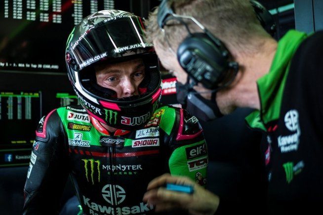 SBK: Pioggia ad Aragon: Lowes 1° nel warmup, 2° Redding