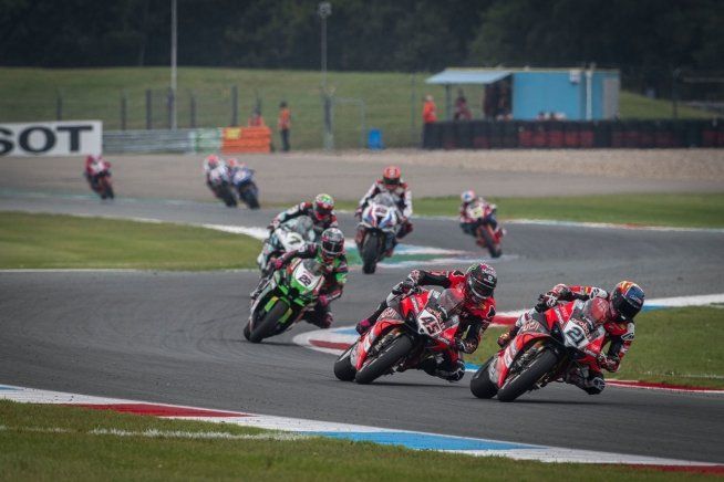 SBK: Rinaldi e Redding in coro: "dobbiamo migliorare se vogliamo lottare"