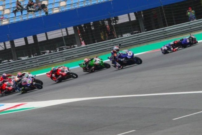 SBK: Gerloff: "Devastato, posso solo chiedere scusa a Yamaha e Razgatlioglu"