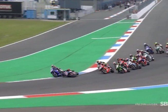 SBK: Alta tensione Razgatlioglu-Gerloff: Yamaha cuce la bocca e Garrett è chiamato a rapporto