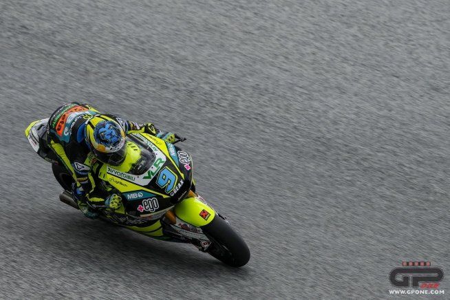 Moto2: Gran Bretagna: Navarro torna in vetta nella fredda Silverstone, 9° Bulega