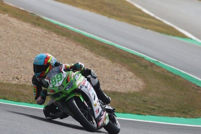 SBK: Magny-Cours, Huertas vince gara-1 in SSP 300. Booth-Amos 2°