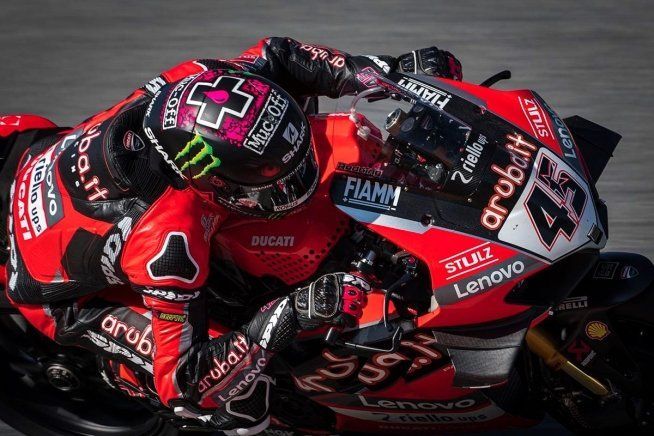 SBK: Pazza Barcellona: Vince Redding, Toprak rompe, 2° Bassani, 4° Rea!