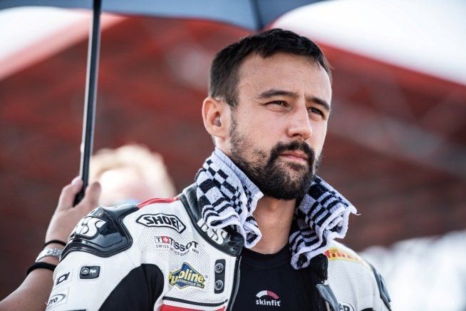 SBK: Randy Krummenacher sostituirà Luca Bernardi sulla Yamaha di CM Racing