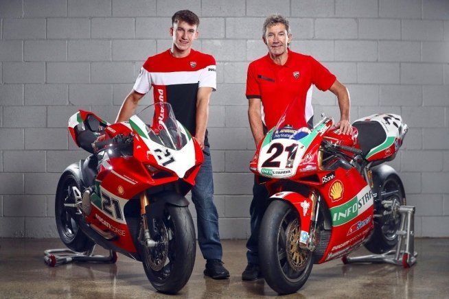 SBK: Troy Bayliss: “Spero che Oli si diverta con la Ducati quanto me”