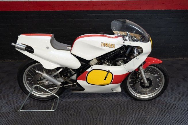 Moto - News: Usato per pochi: una rara Yamaha TZ 500 "come nuova" è finita all'asta