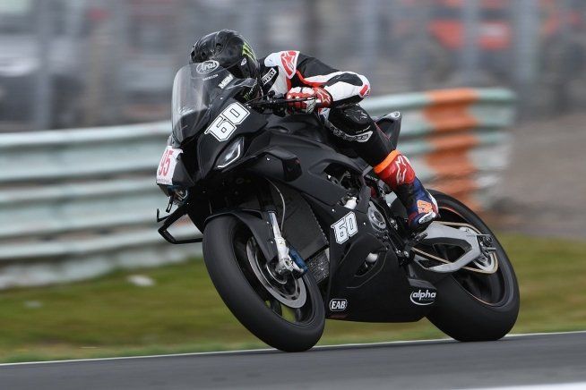 SBK: Van der Mark torna in sella alla BMW dopo la frattura al femore di Estoril