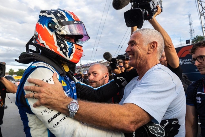 Auto - News: Di padre in figlio: Jack Doohan vince in Ungheria 32 anni dopo Mick