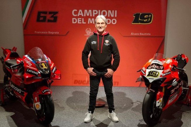 SBK: Viaggio in Italia per Fogarty: il Re posa insieme alle Regine