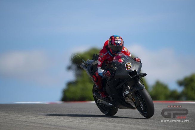 MotoGP: Stefan Bradl: "Non ho visto nessun telaio Kalex nei test di Jerez"