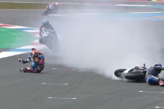 SBK: Supersport Assen: Manzi svetta nella FP1, botto tra Bayliss e Navarro