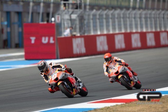 MotoGP: Lecuona: "con le Pirelli puoi frenare dentro le curve, con le Michelin no"