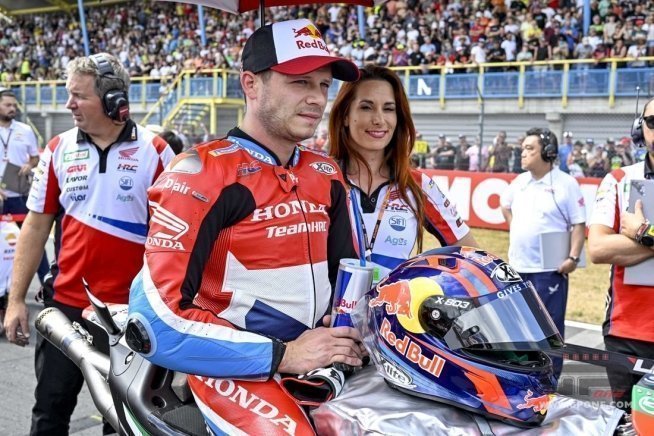MotoGP: Bradl: "Marc Marquez su una Ducati sarebbe il pilota da battere"
