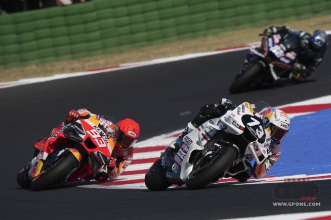 MotoGP: Marquez: "la Honda di Bradl? non mi sembra la moto per lottare per il titolo"