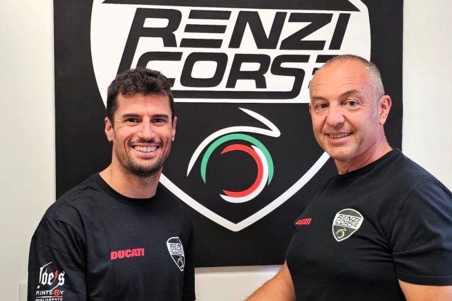 SBK: Clamoroso passaggio in Ducati di Simone Corsi