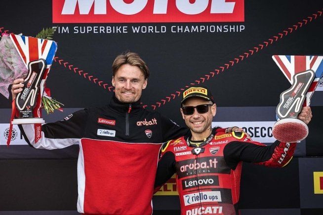 SBK: Davies: “Di Bautista mi impressiona la serenità, ha tutto sotto controllo”