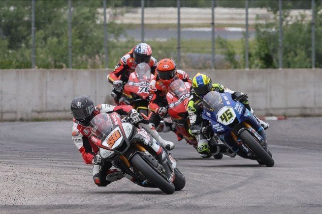 MotoAmerica:  Il fantastico Fong vola verso la vittoria della Steel Commander Superbike di Brainerd