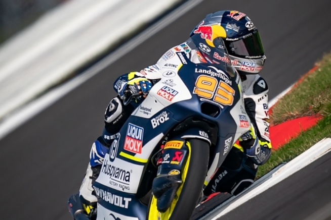 Moto3: Silverstone: Record e caduta per Veijer nelle FP2, Nepa 5° davanti ad Alonso