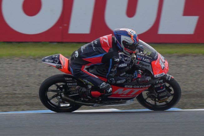 Moto3: Ortolà detta legge a Motegi: è in pole position davanti a Veijer e Alonso