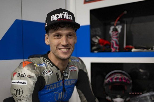 MotoGP: Savadori al posto di Oliveira sull'Aprilia Trackhouse anche in Malesia 