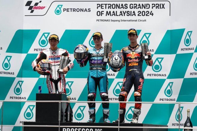 Moto3: Alonso da record, 6ª vittoria consecutiva a Sepang, eguaglia Valentino Rossi