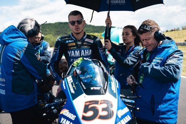 SBK: Ufficiale: Tito Rabat e il team Motoxracing si separano dopo cinque Round