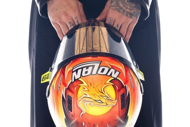 SBK: Presentato a Misano il nuovo Nolan X-804 RS UC replica Iannone