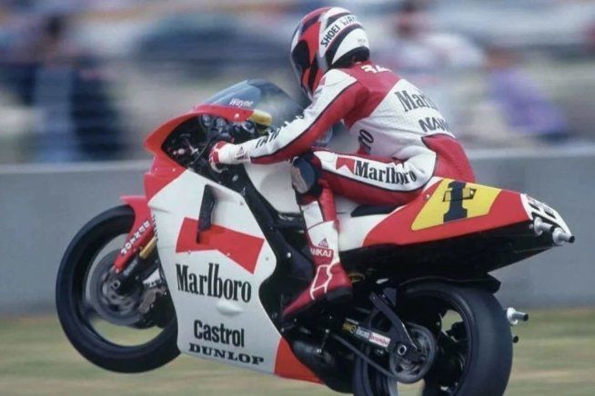 MotoAmerica: Nove leggende in pista a Laguna Seca con Wayne Rainey
