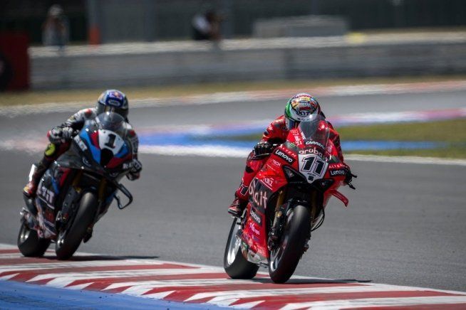 SBK: Donington: Toprak torna sotto, Bulega chiamato a non cadere in trappola