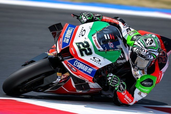 SBK: Donington: Alex Lowes la spunta su Bulega per un millesimo nelle FP1, 3° Toprak