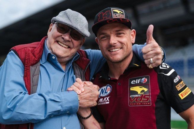 SBK: Sam Lowes rinnova con la ELF Marc VDS Racing per il 2026 e il 2027