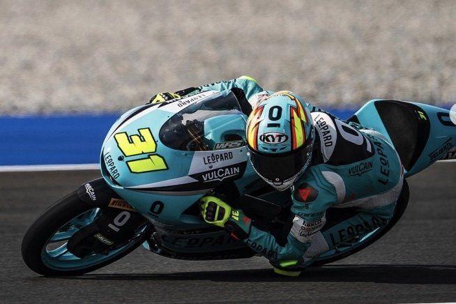 Moto3: Adrian Fernandez apre le danze a Motegi davanti a Piqueras e Rueda