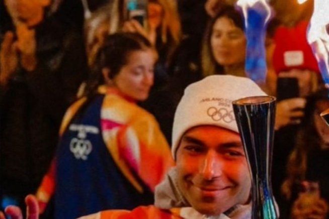 SBK: Petrucci “infiamma” Terni: tedoforo per una notte verso Milano-Cortina!