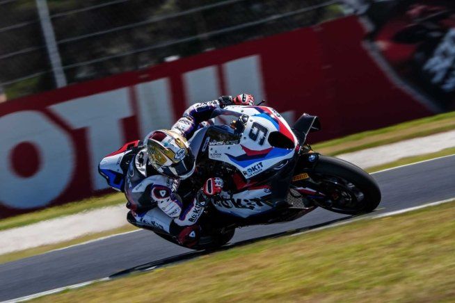 SBK: Petrucci: "Ho poca velocità.Temevo mi stesse per superare anche la Safety Car!"