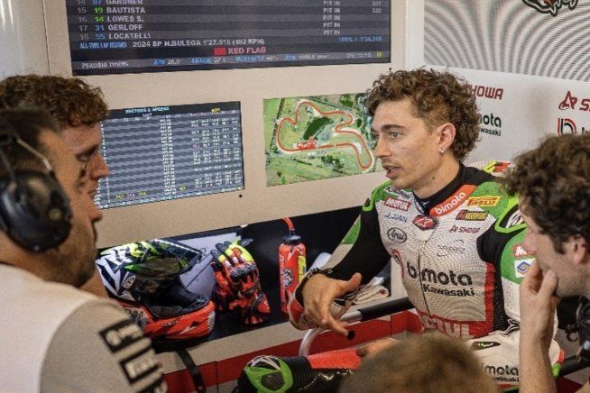 SBK: Axel Bassani: "Menomale che Bulega c'è: ci porta a dare il 110%"