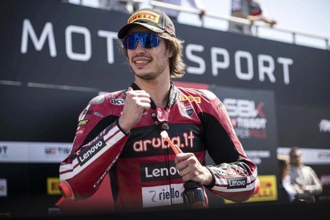 SBK: Bulega vuole la MotoGP e mette nel mirino l’Aprilia di Trackhouse