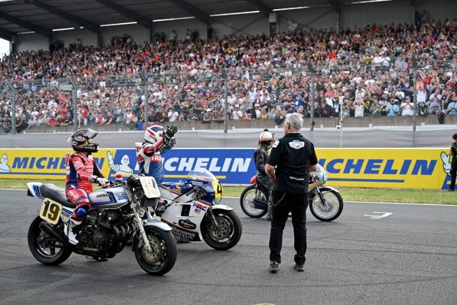 Honda Old school reborn: la CB1000F in mostra con Freddie Spencer