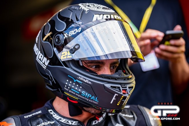 Iannone: "Devo fare un appello: Casey Stoner, corri con me! Queste moto non hanno nulla!"