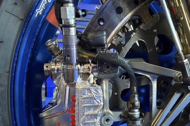Freni troppo freddi a Most? La Yamaha corre ai ripari: ecco come