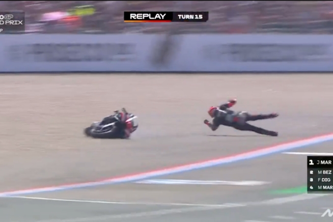 VIDEO - Marco Bezzecchi Crashes at 200 Km/h in the Assen Grand Prix