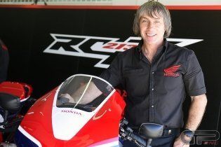 Moto - Test: Honda RC213V-S: Ron Haslam la prova per noi