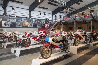 A Bologna inaugurato lo 'Yamaha SBK Temple'