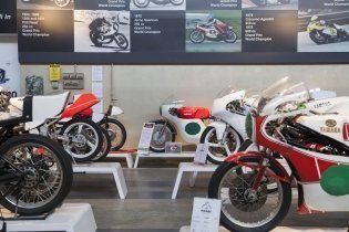 A Bologna inaugurato lo 'Yamaha SBK Temple'