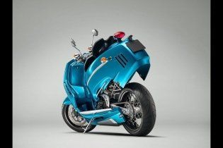 Moto - News: PiperMoto J Series: scooter classico con motore KTM 690