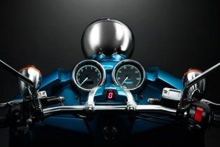Moto - News: PiperMoto J Series: scooter classico con motore KTM 690