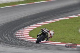 MotoGP: Sepang, curva 3: chi è più di traverso?