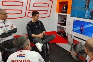 MotoGP: La prima volta di Lorenzo in Honda: le foto mai viste