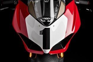 Moto - News: Carl Fogarty svela la Ducati Panigale V4 25° Anniversario 916