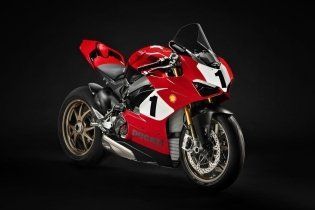 Moto - News: Carl Fogarty svela la Ducati Panigale V4 25° Anniversario 916