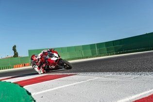 Moto - News: Carl Fogarty svela la Ducati Panigale V4 25° Anniversario 916